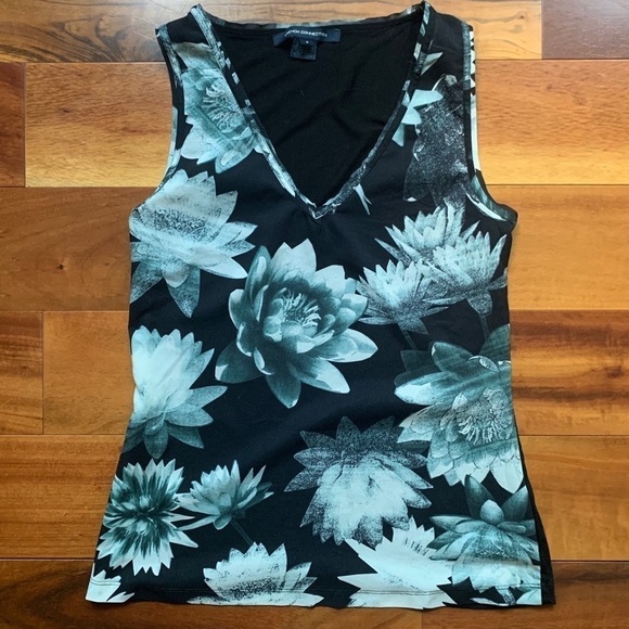 French Connection Floral short sleeve Top - Picture 1 of 5